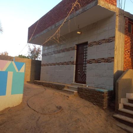 Eka Dolli Elephanten Aswan Luaran gambar